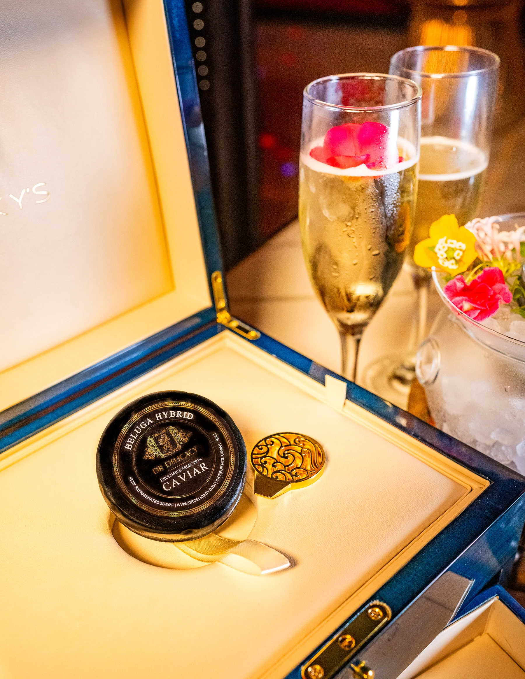 Beluga caviar and champagne service